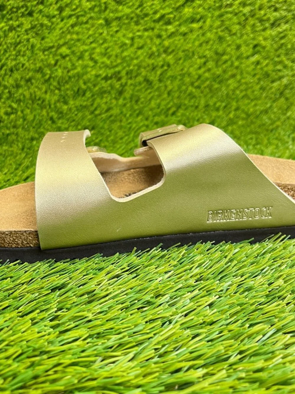 Birkenstock Arizona Birko-Flor Womens Size 5 Gold Beach Walking Outdoor Sandals_2